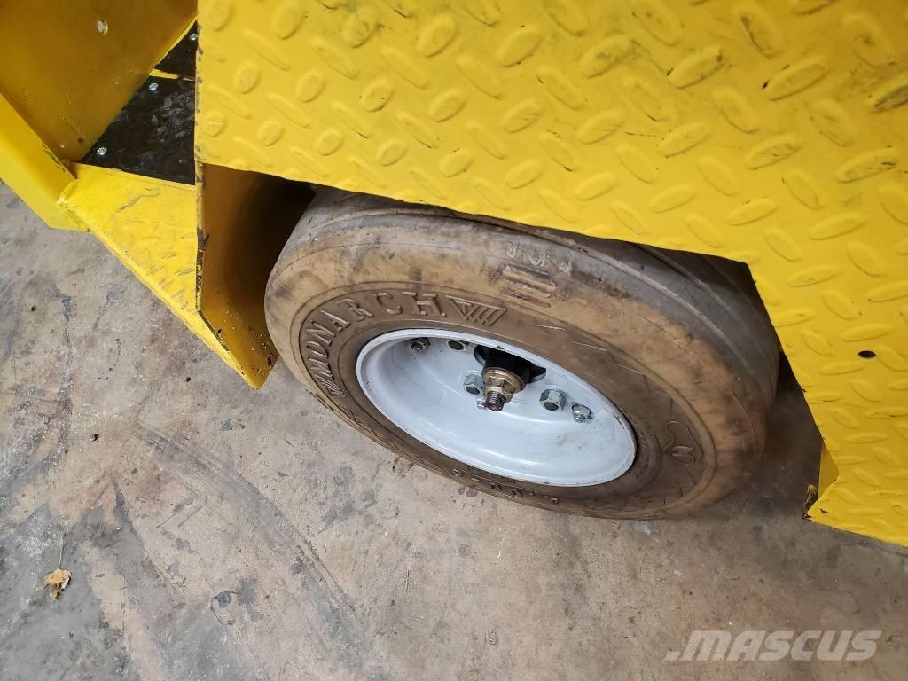 Taylor-Dunn SC090 Φορτηγά ρυμούλκησης