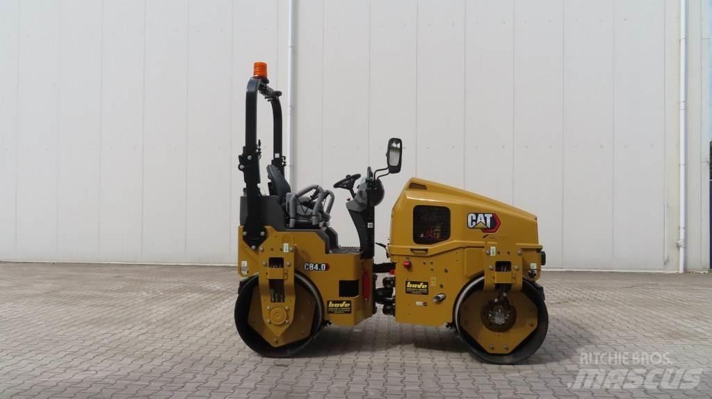 CAT CB4.0 Οδοστρωτήρες διπλού κυλίνδρου