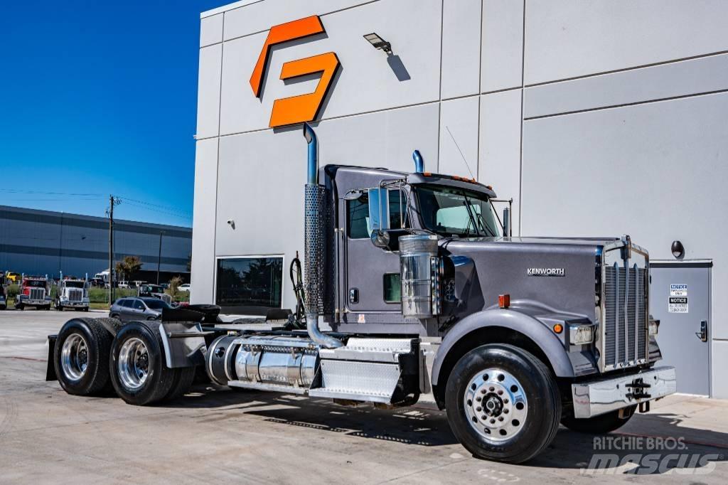 Kenworth W 900 Τράκτορες