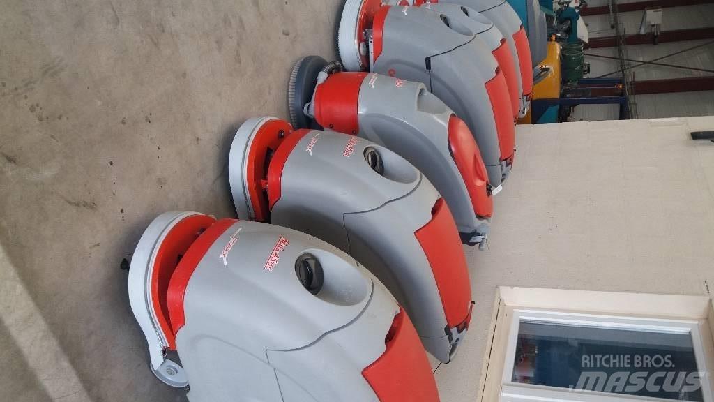 Autolaveuse Comac Σκούπες
