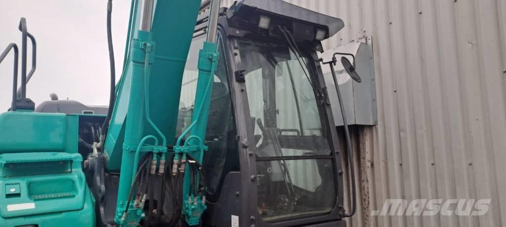 Kobelco SK130LC-11 Εκσκαφείς με ερπύστριες