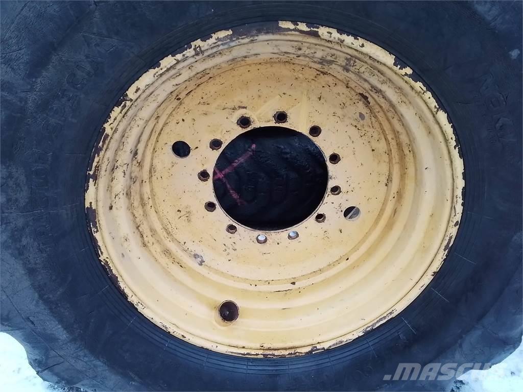 Rottne H20 20x34 Ελαστικά και ζάντες