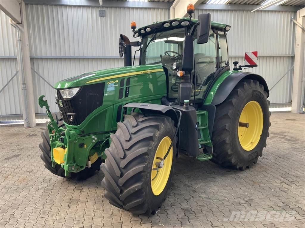John Deere 6250R Τρακτέρ