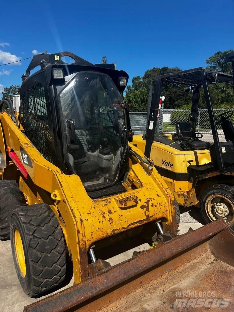 CAT 246C Φορτωτάκια