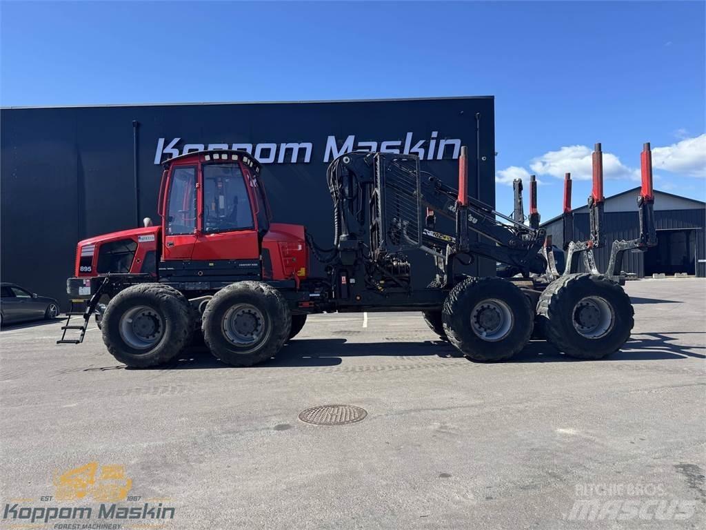 Komatsu 895 Μεταφορείς ξυλείας