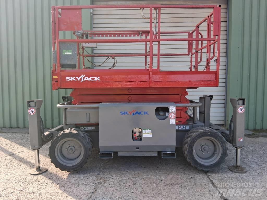 SkyJack SJ 6832 RT Ανυψωτήρες ψαλιδωτής άρθρωσης