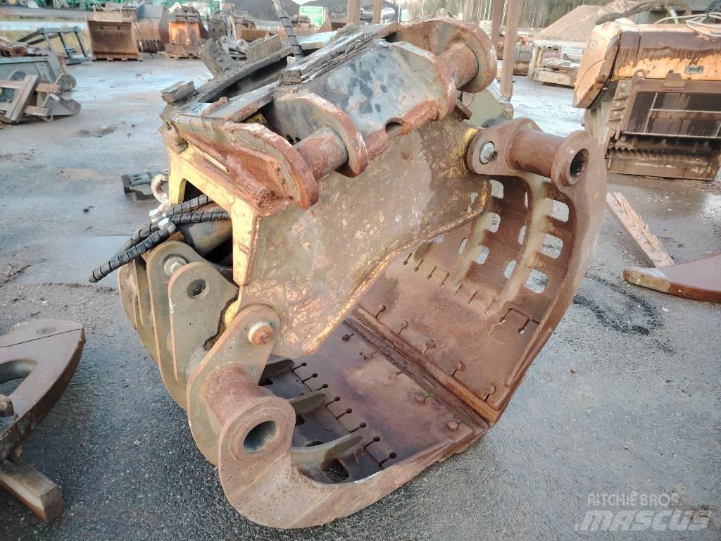 Engcon Koura Αρπάγες