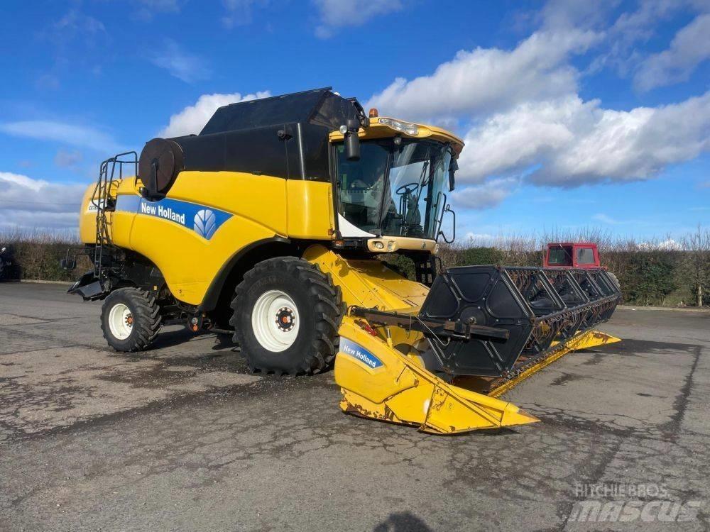 New Holland CX 780 Θεριζοαλωνιστικές μηχανές