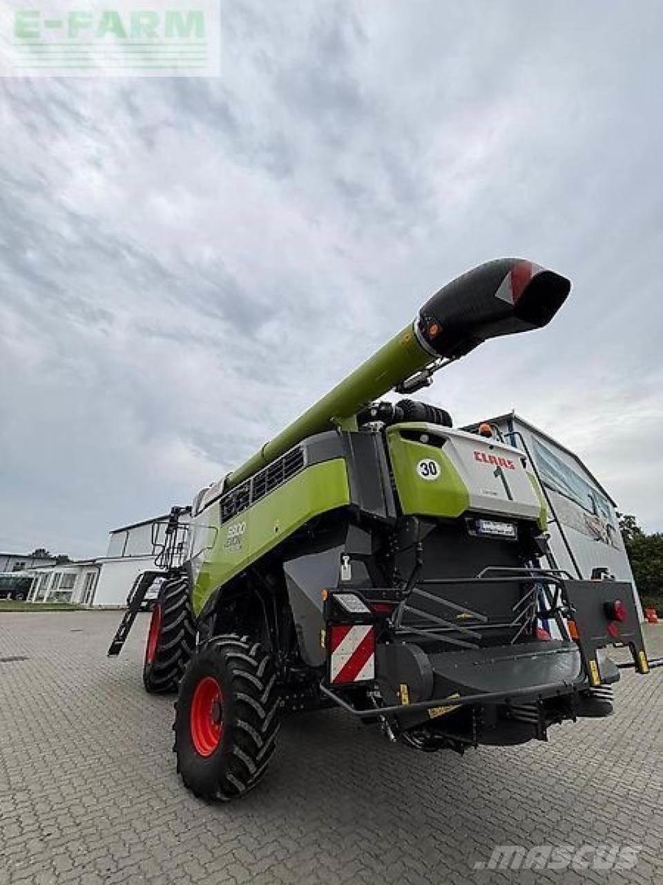 CLAAS lexion 6800 Θεριζοαλωνιστικές μηχανές