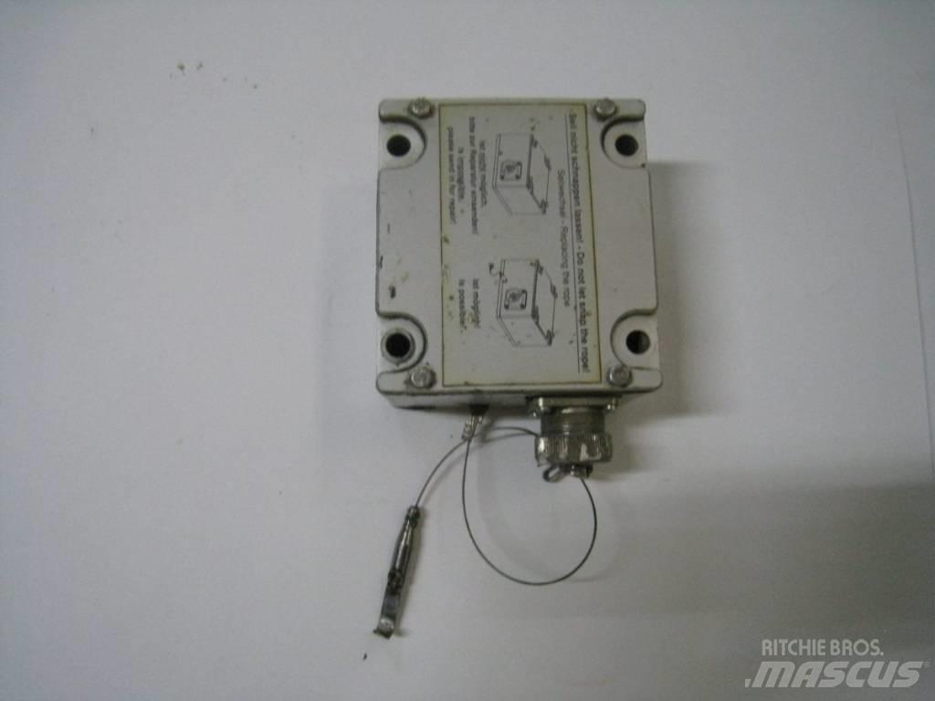Wirtgen 2000DC Ηλεκτρονικά