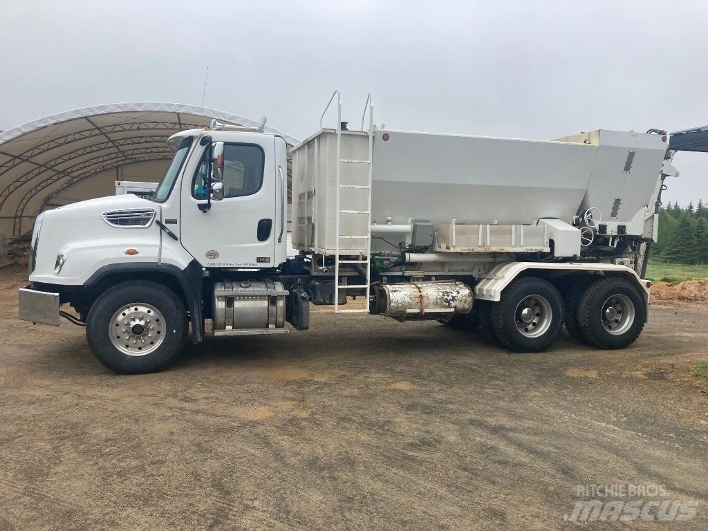 Freightliner SD 114 Φορτηγά-Μπετονιέρες
