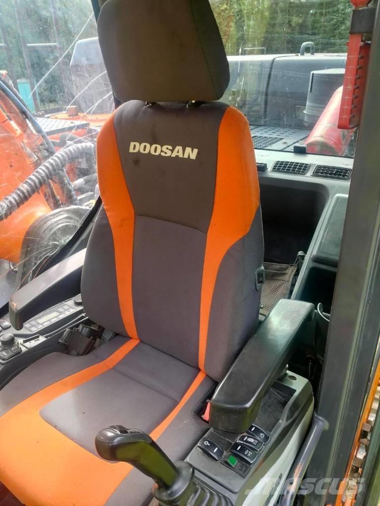 Doosan DX 300 LC Εκσκαφείς με ερπύστριες