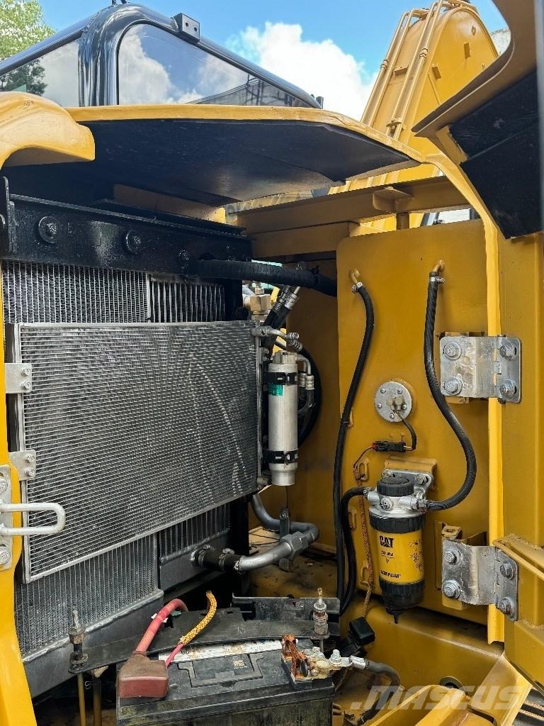 CAT 307 Εκσκαφάκι (διαβολάκι) < 7t