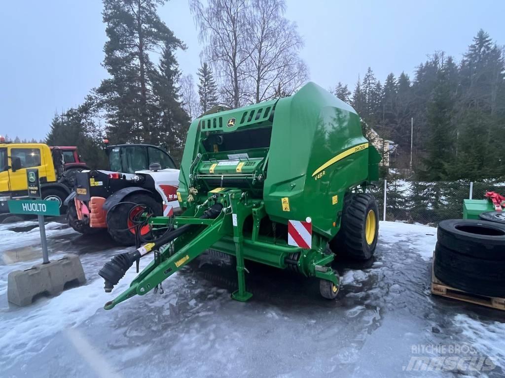 John Deere V451R Πρέσες κυλινδρικών δεμάτων