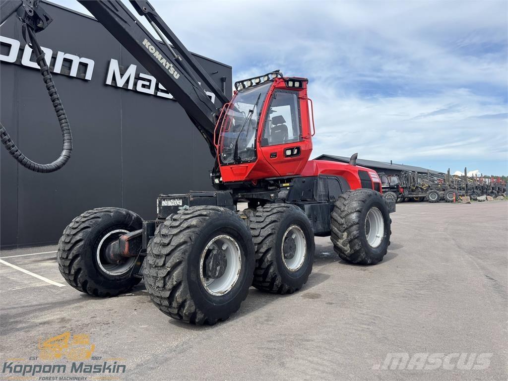 Komatsu 951 Θεριζοαλωνιστικές μηχανές