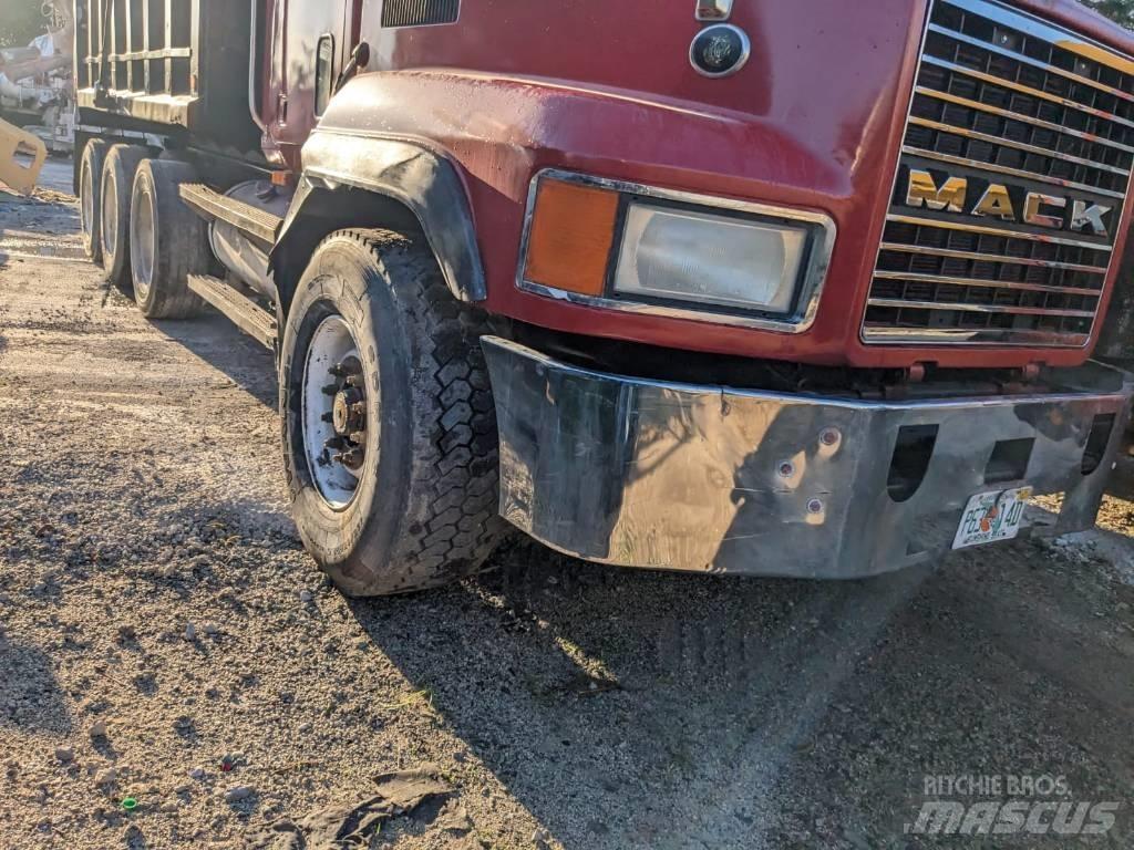 Mack CL 713 Φορτηγά Ανατροπή
