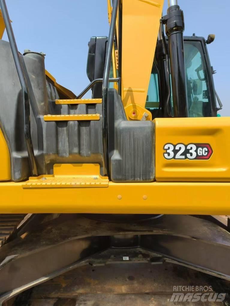 CAT 323 GC Εκσκαφείς με ερπύστριες