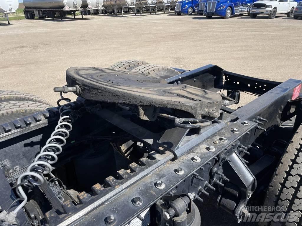 Volvo VNL 740 Τράκτορες