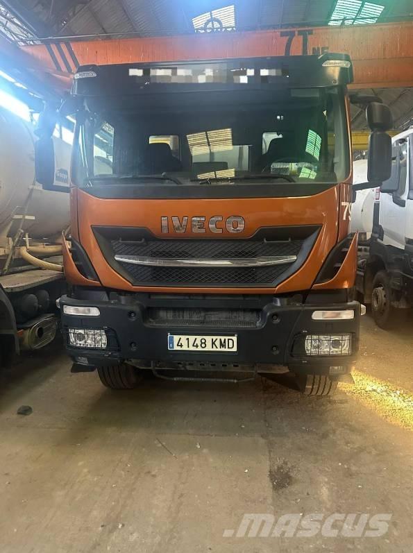Iveco Hormigonera Αντλίες σκυροδέματος
