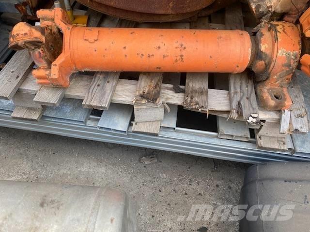 Fiat-Hitachi 350 Μετάδοση κίνησης