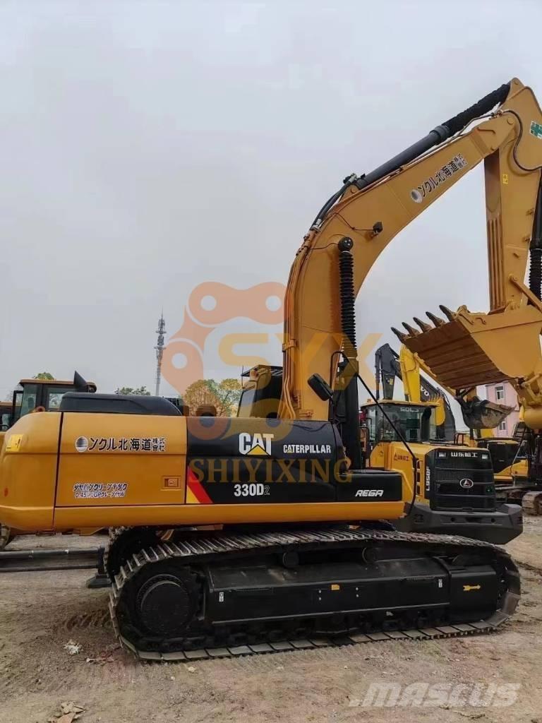 CAT 330 D2 Εκσκαφείς με ερπύστριες