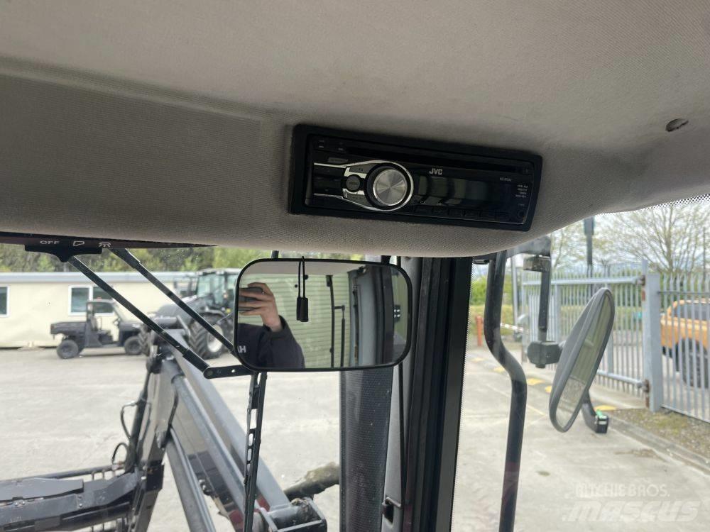 Valtra A 83 Τρακτέρ