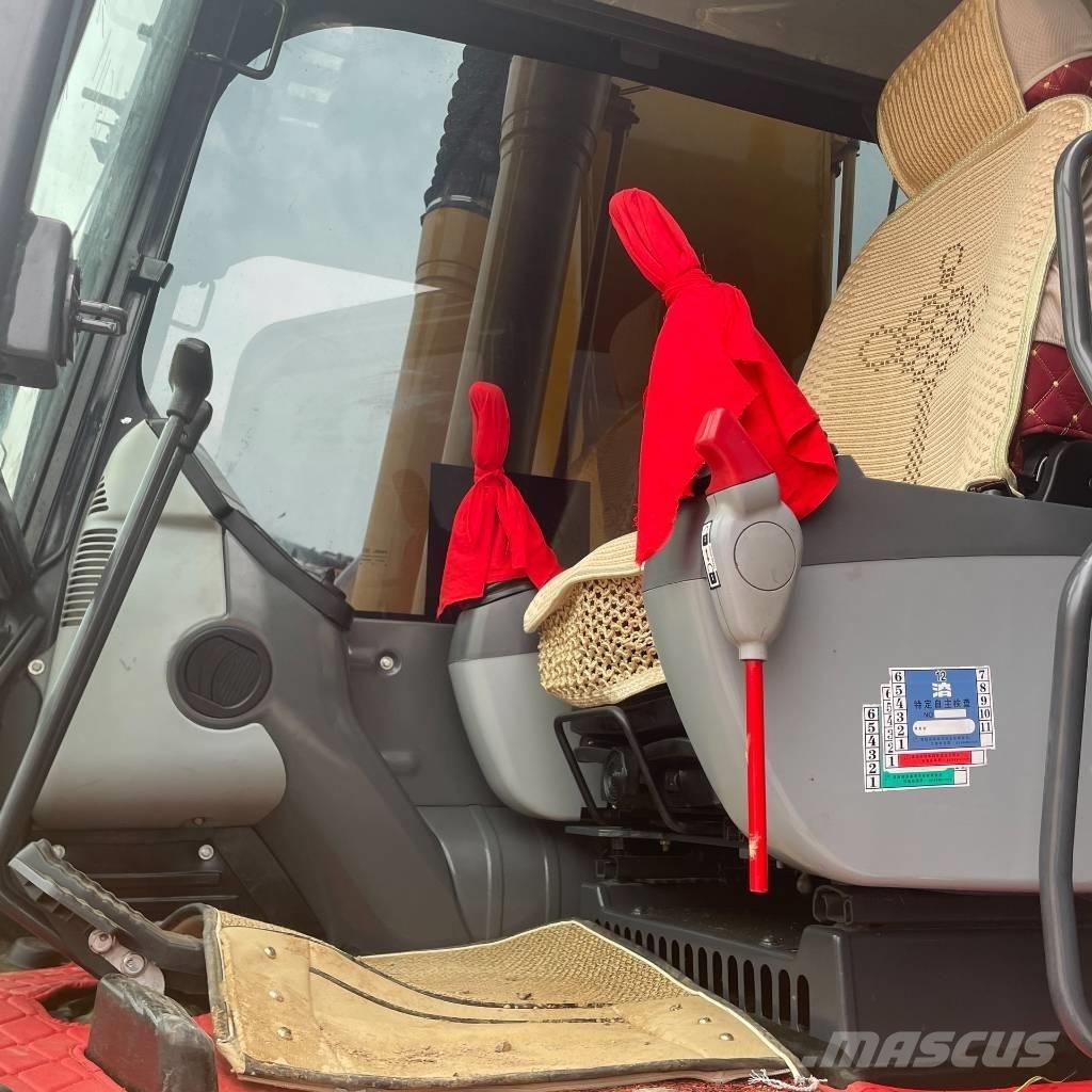 Komatsu PC 220-8 Εκσκαφείς με ερπύστριες