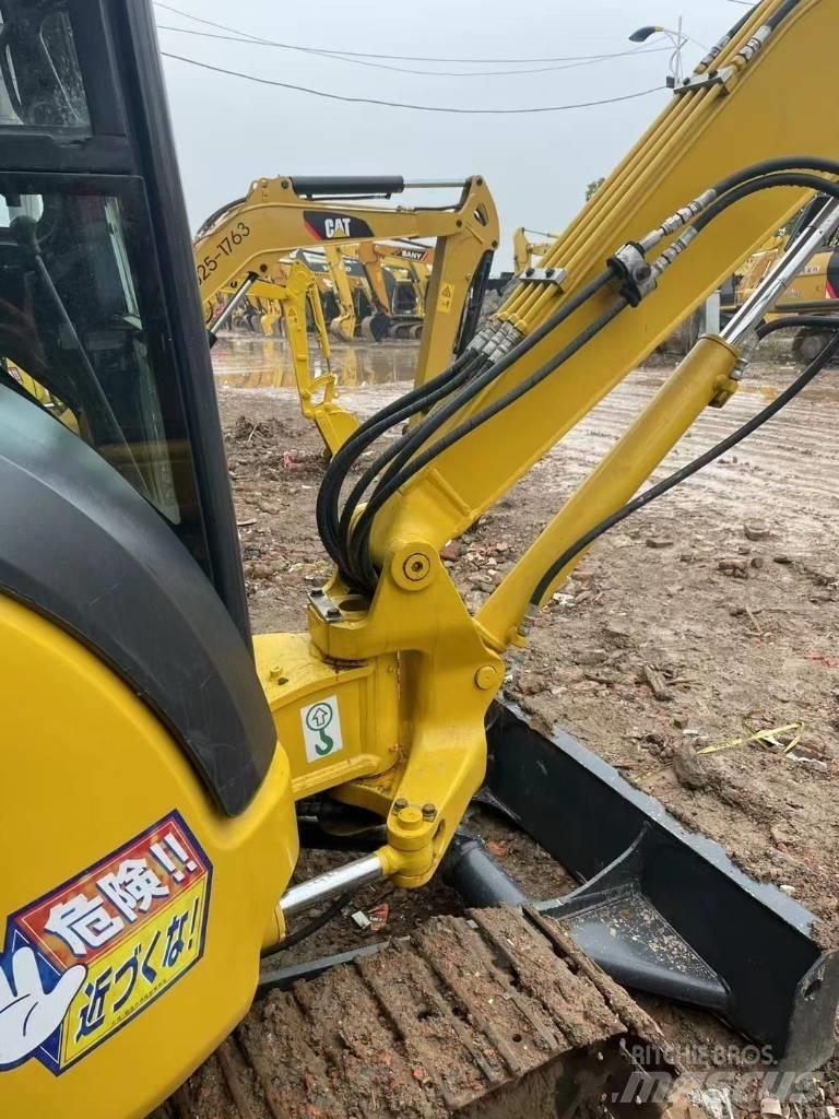 Komatsu PC 30 Εκσκαφάκι (διαβολάκι) < 7t