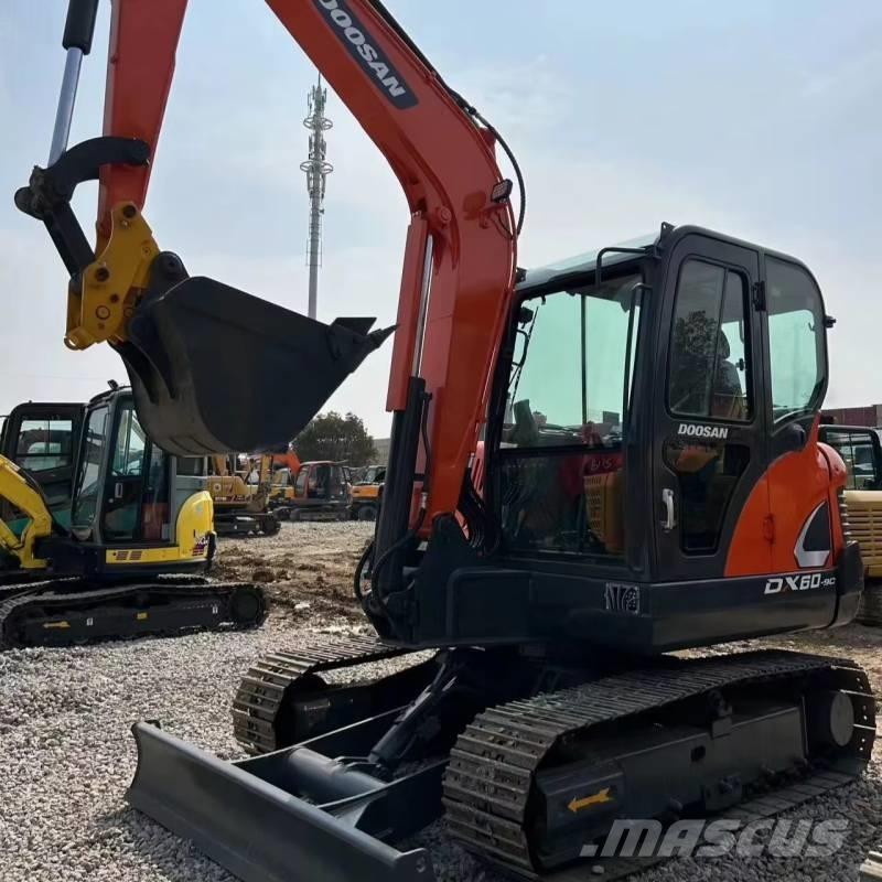 Doosan 60 Εκσκαφείς με ερπύστριες