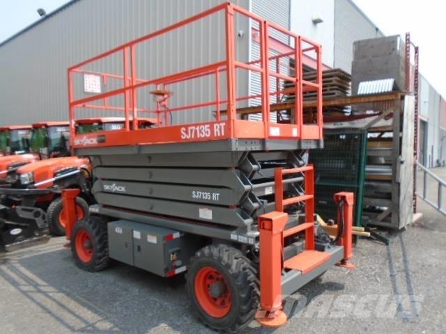 SkyJack SJ 7135 RT Ανυψωτήρες ψαλιδωτής άρθρωσης