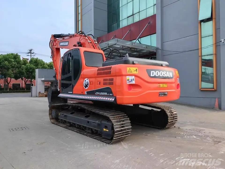 Doosan DX225LC-9C Εκσκαφείς με ερπύστριες
