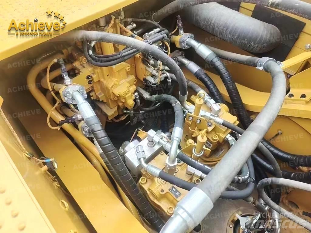 CAT 352 Εκσκαφείς με ερπύστριες