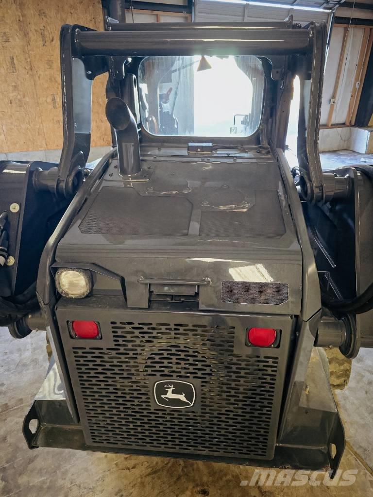 John Deere 325 G Φορτωτάκια