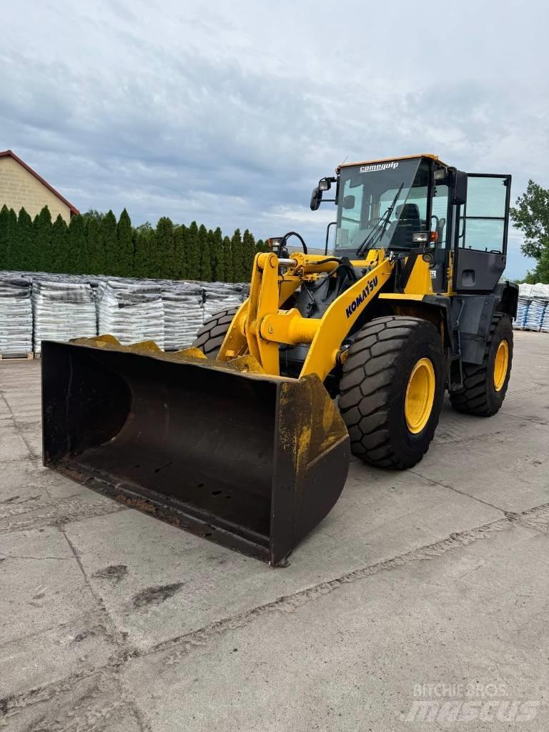Komatsu WA250 Φορτωτές με λάστιχα (Τροχοφόροι)