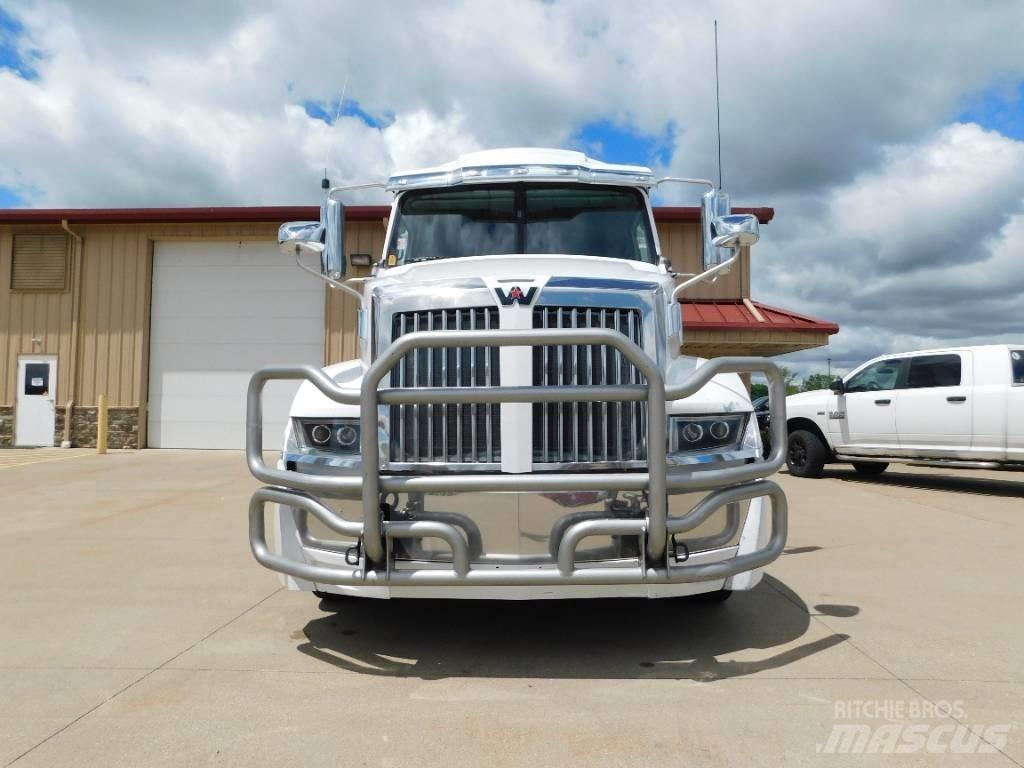 Western Star 5700 XE Τράκτορες