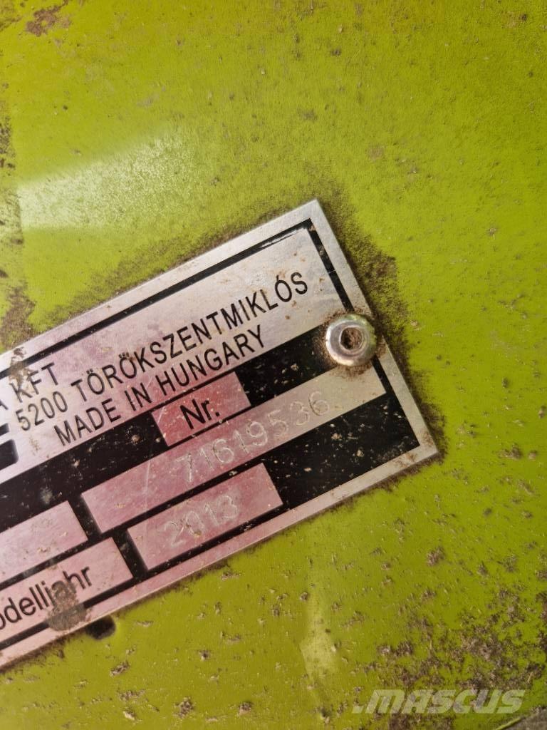 CLAAS Lexion 670 Θεριζοαλωνιστικές μηχανές