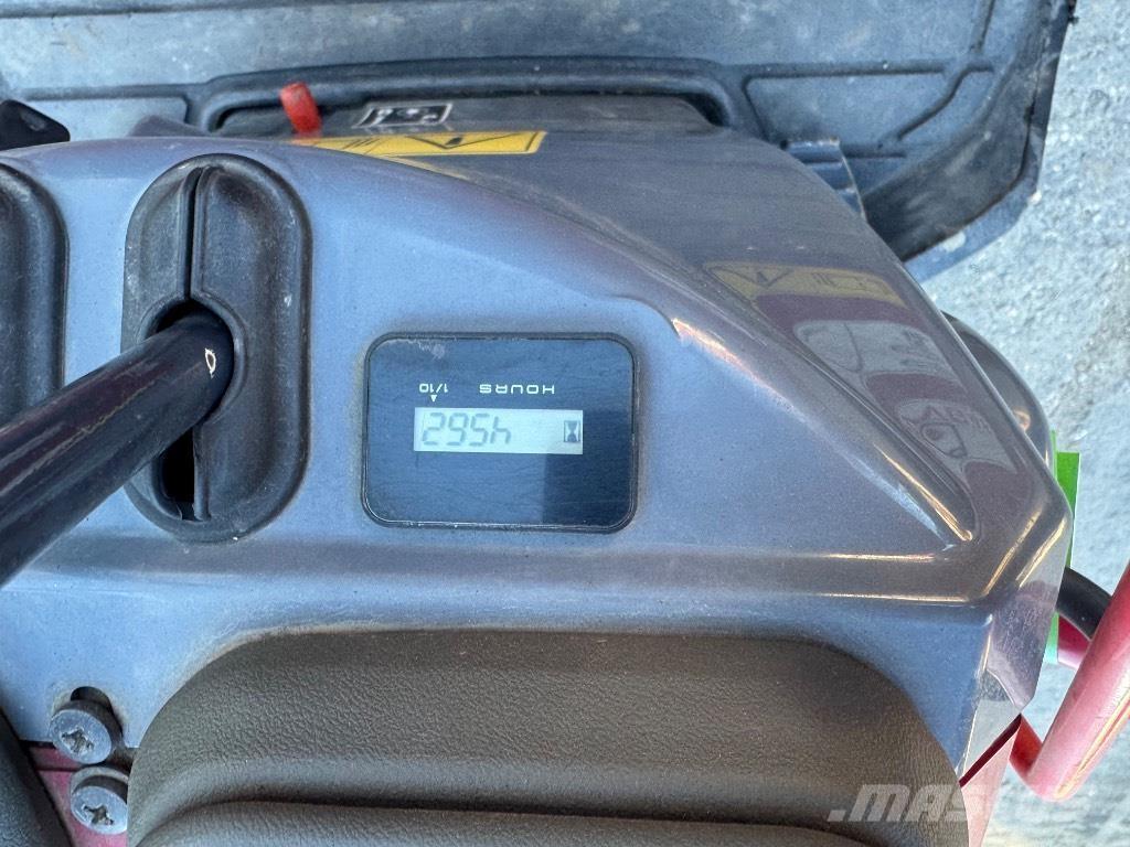 Yanmar SV08 (1E935) Εκσκαφάκι (διαβολάκι) < 7t