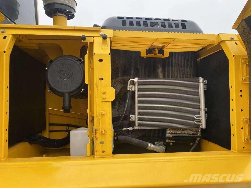 Komatsu PC 240 Εκσκαφείς με ερπύστριες