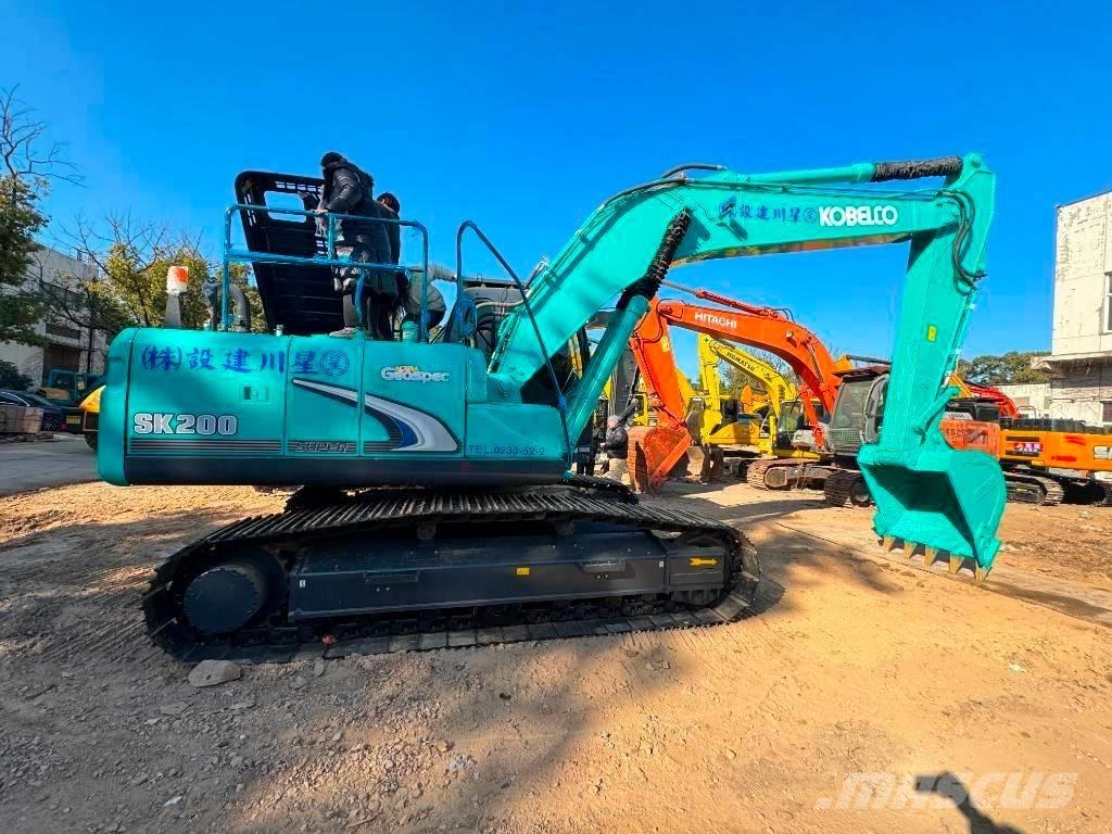 Kobelco SK 200-8 Εκσκαφείς με ερπύστριες