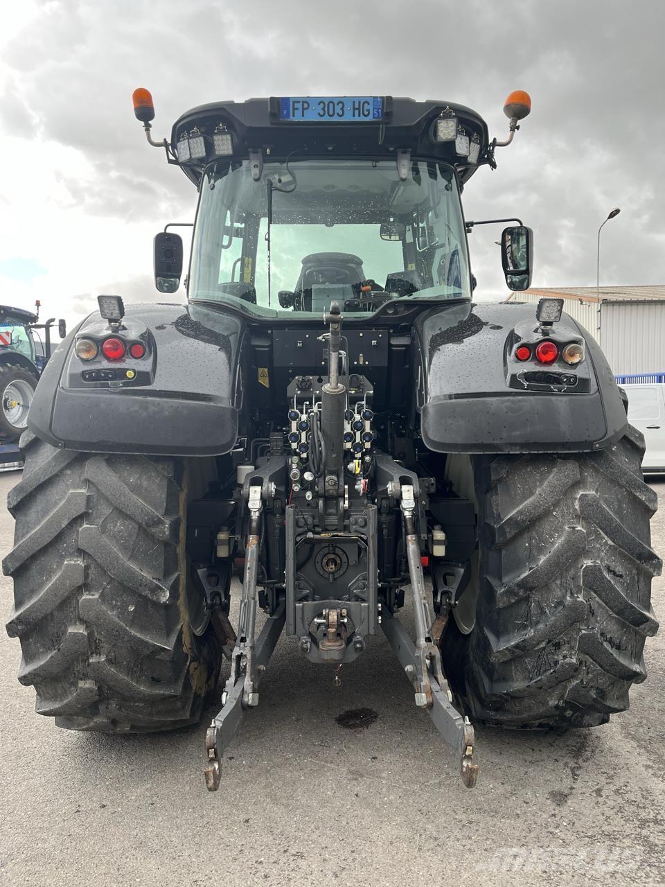 Valtra S374 Τρακτέρ