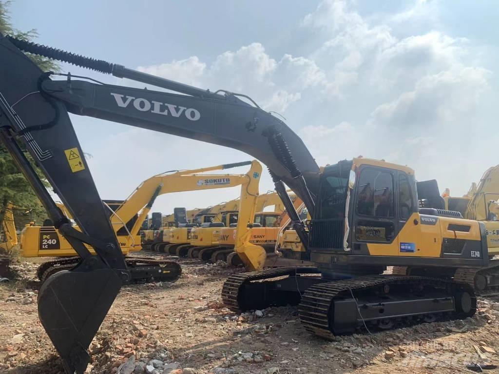 Volvo EC 240 Εκσκαφείς με ερπύστριες