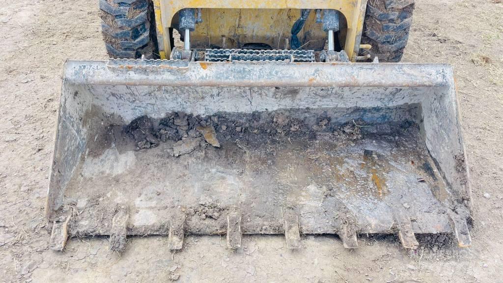 CAT 262D3 Φορτωτάκια