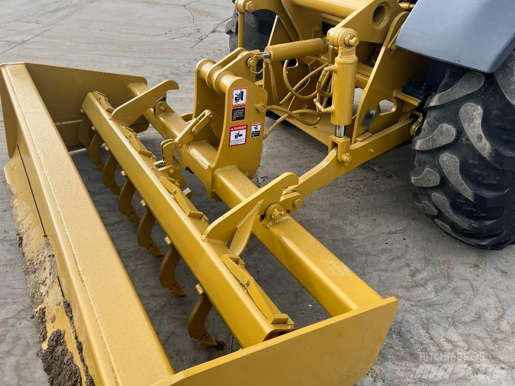 John Deere 210L EP Εμπρόσθιοι φορτωτές και σκαπτικά