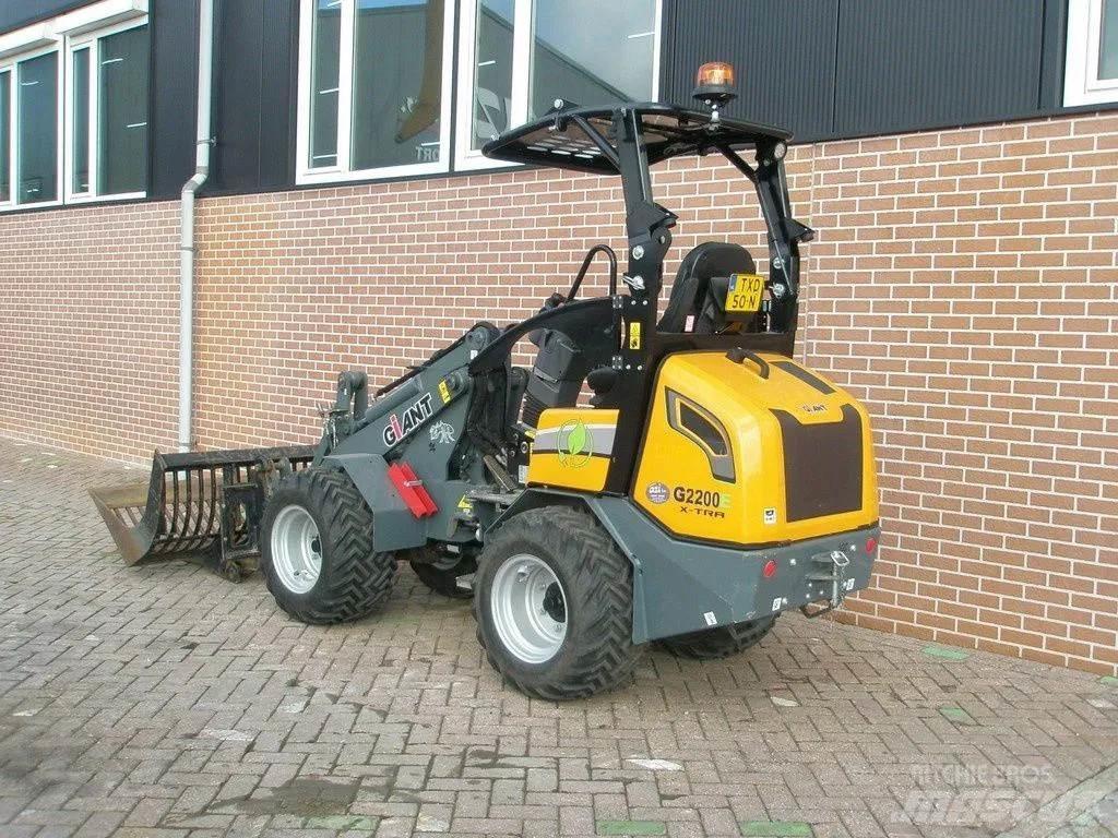 GiANT G2200E Μίνι φορτωτές