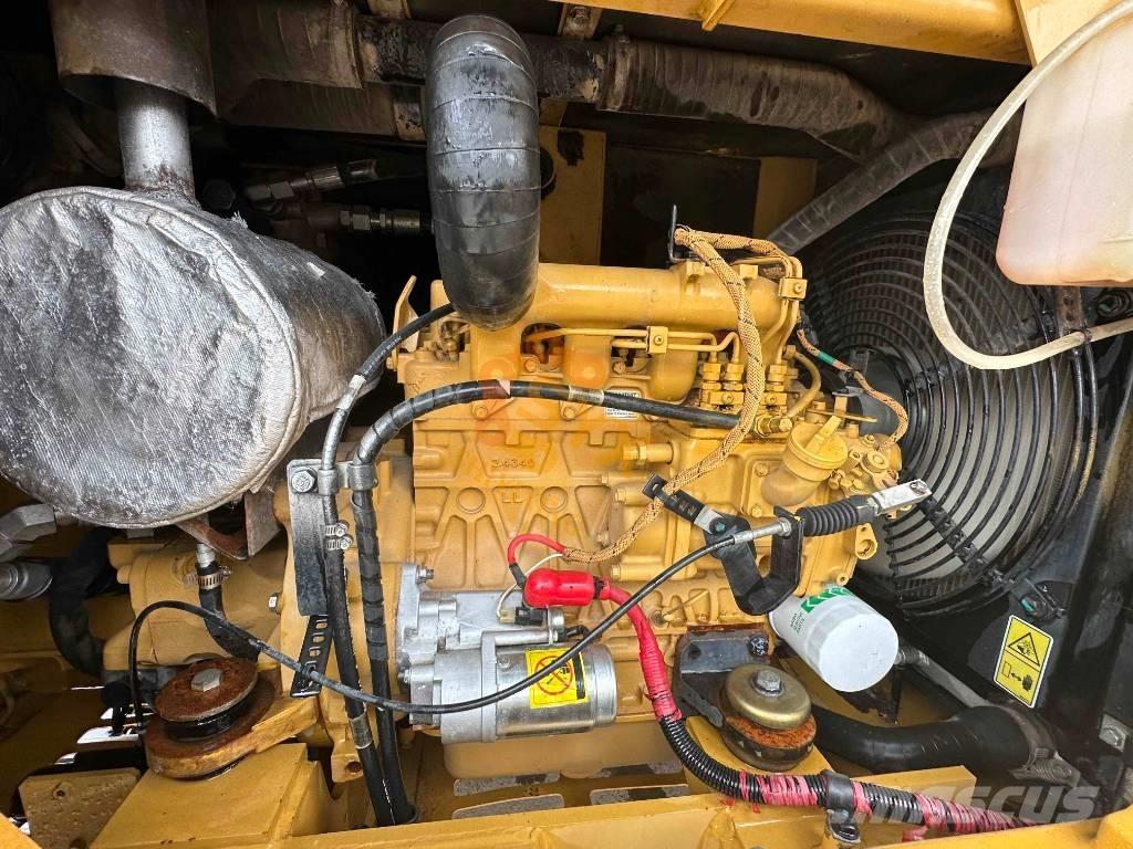 CAT 305.5 E 2 Εκσκαφείς με ερπύστριες