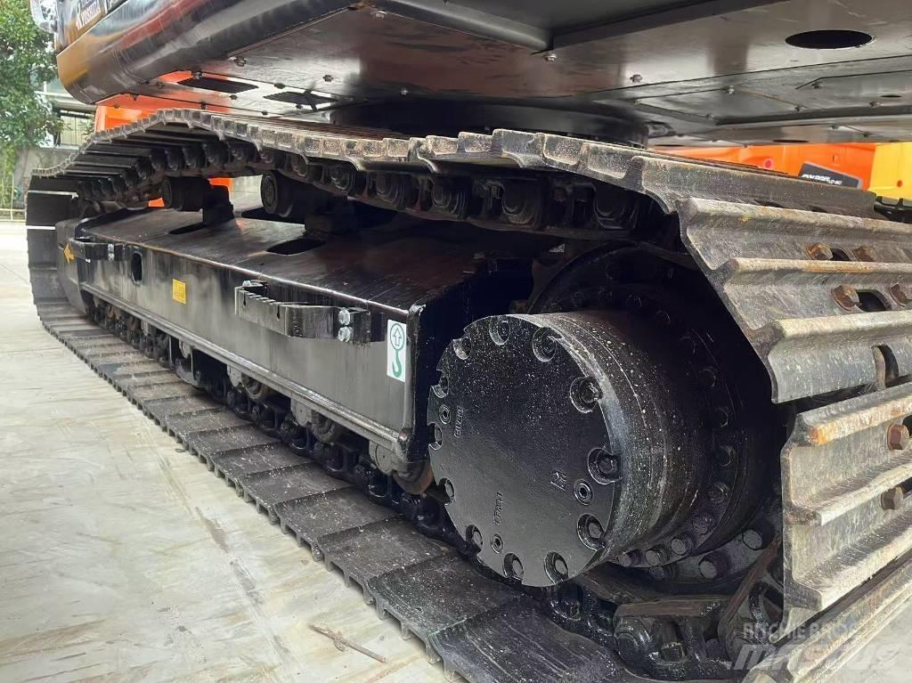 Hitachi zx200 Εκσκαφείς με ερπύστριες