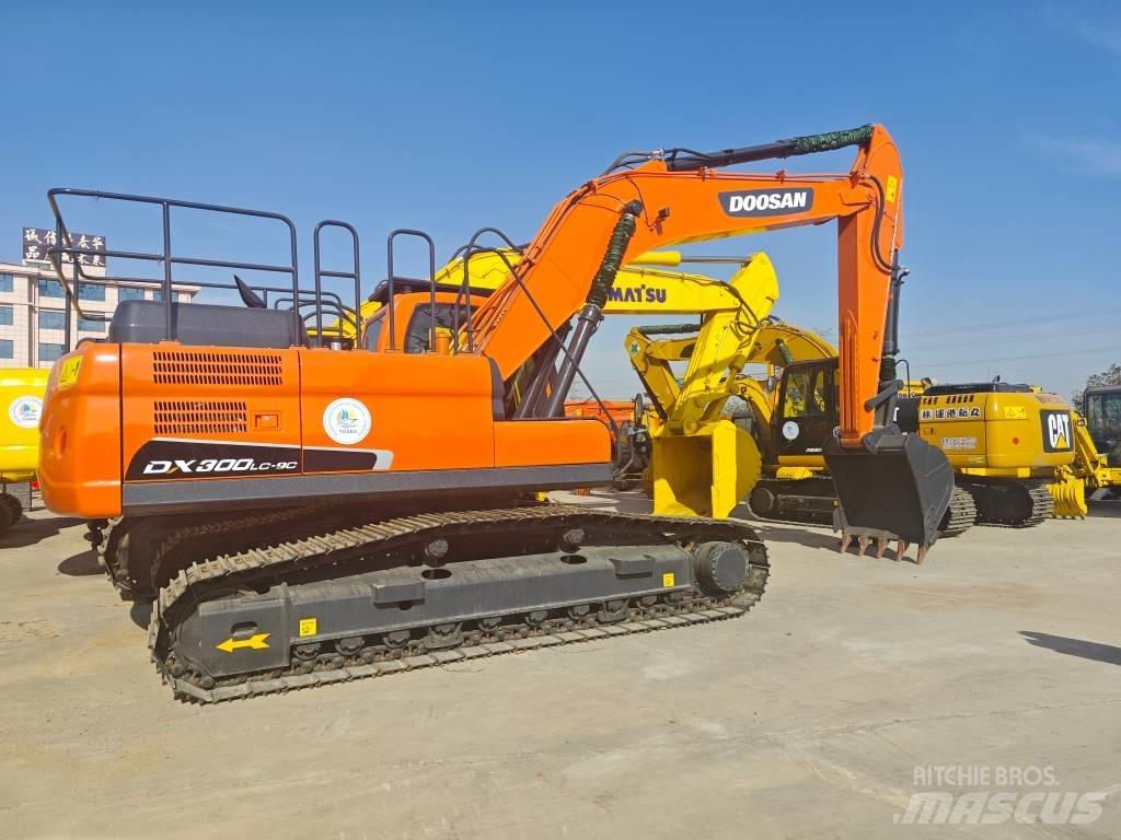 Doosan DX 300 Εκσκαφείς με ερπύστριες
