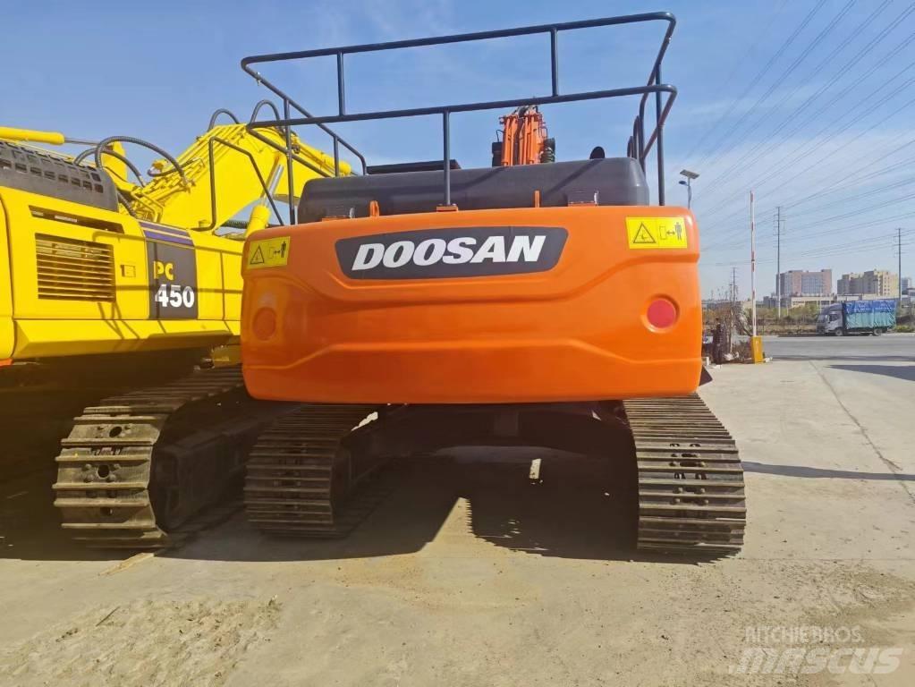 Doosan DX 300 Εκσκαφείς με ερπύστριες