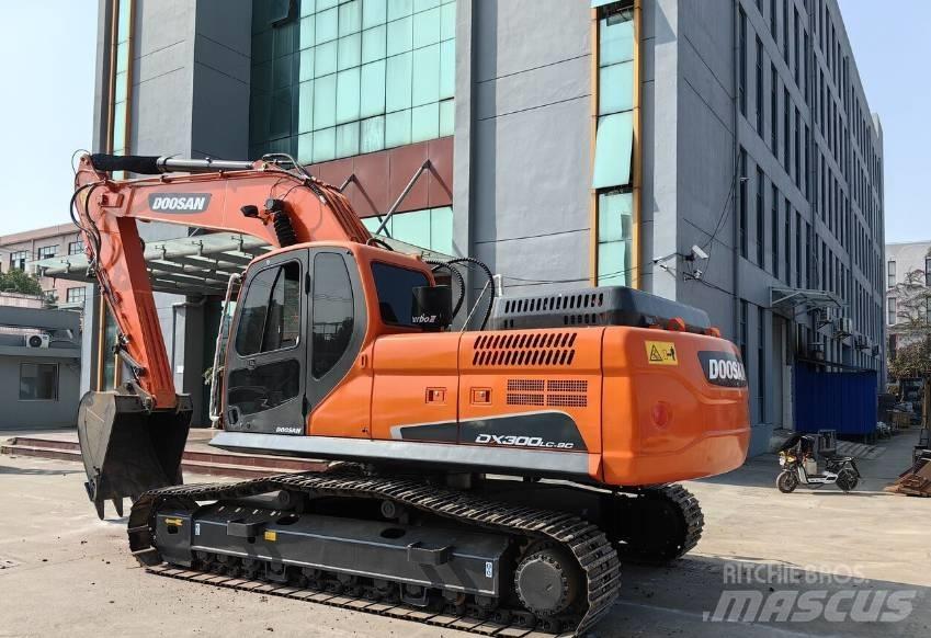 Doosan DX300 Εκσκαφείς με ερπύστριες