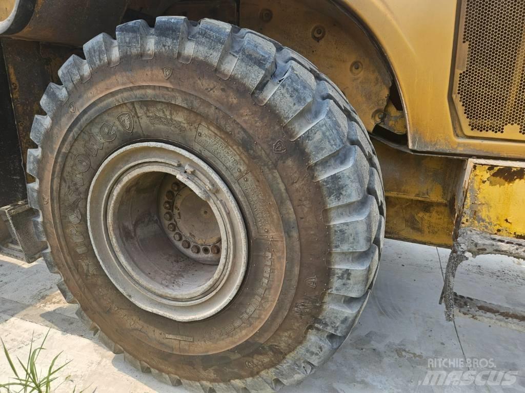 CAT 972 H Φορτωτές με λάστιχα (Τροχοφόροι)